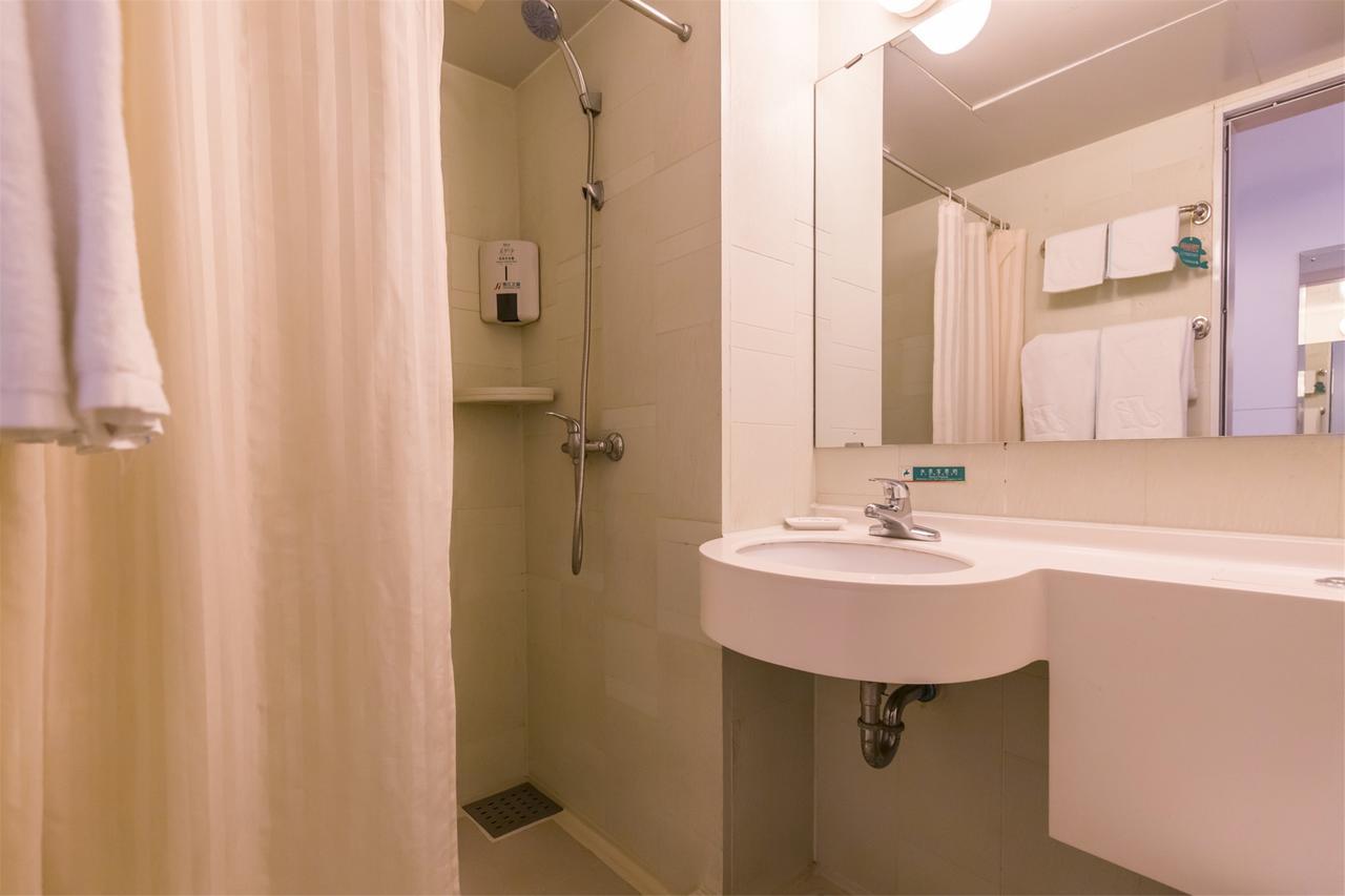Jinjiang Inn Longyan Wanda Plaza Εξωτερικό φωτογραφία